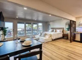 Bay Suites Studio A Modern Coastal Escape in the Heart of Depoe Bay