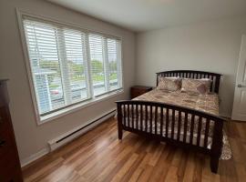 Airport Manor Unit 2, 2 Bedroom Apartment, hotel in Torbay