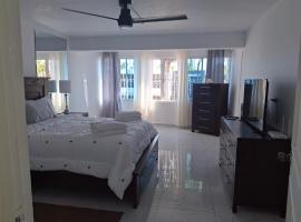 Beautiful condo in Sosua walking distance from everything、ソスアのコンドミニアム