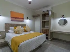 Santa Cruz Suite #22