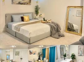 Studio Apartment on the Hill in Elko, Hotel in Elko