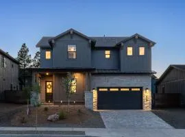 Luxury 4-BR Flagstaff Retreat Hot Tub AC