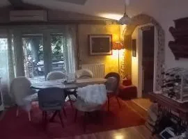 art room with shared bathroom in Rose resort