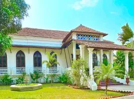 VILLA LOU GOA Heritage Portuguese House 1903 With Pool
