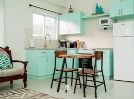 Ocean Mist Suites, hotel di Kingstown