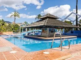 Apartamentos HOLIDAYS BENALBEACH