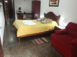 Casa confortable jujuy, hotel con tinas de hidromasaje en San Salvador de Jujuy