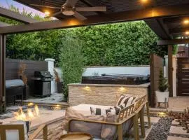 Luxury La Jolla Home with Jacuzzi