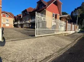 Casa12 Triplex no centro , próximo a Cátedra de pedra