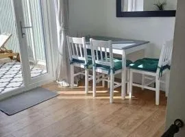 Charming Tewkesbury Holiday Home - Gateway to the Cotswolds