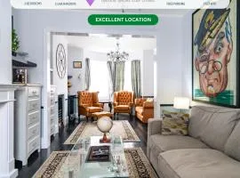 Charming 6 Bedroom Townhouse by the Seaside - Balcony, Self-Check-In, Fast WiFi and Smart TVs by Yoko Property