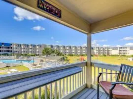 Eclectic Atlantic Beach Condo with Amenity Access!