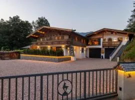 City Hide-Away Hahnenkamm Top 1