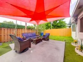 Chic Studio Near Amerant Arena and Shopping!