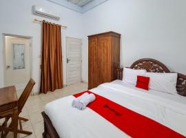 RedDoorz Syariah at Jepara City, hotel en Jepara