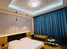 프리타운에 위치한 호텔 Times Mansion king size standard room