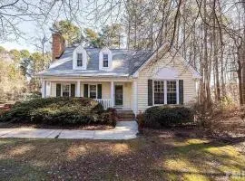 Knight play Golf court house