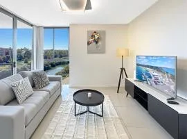The River at Parramatta wif Free parking