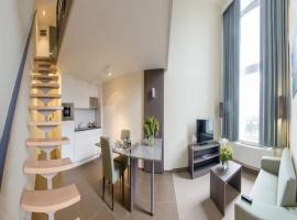 Triple Superior Duplex Apartment for 3 people, hotel near Antwerp International Airport - ANR, Antwerp