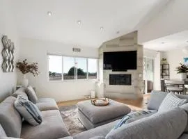 Cozy Leucadia Bungalow Work from Home