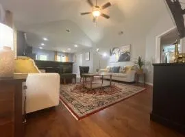 Valdosta 3-Bedroom Home with 5 beds near valdosta State & Hospital