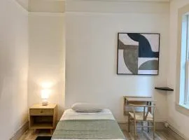Nice large size room in Union Square