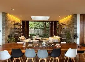 The Louvers House