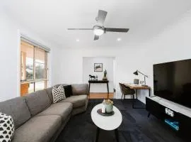 Casa Bliss - Serene Country Escape near Town Centre
