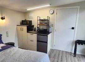 Rest and Recharge Retreat 1-2 Guests, hotel kapsul di Ashburton