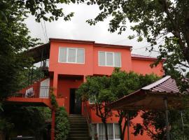 Konstantin House, ubytování v soukromí v destinaci Sarpi