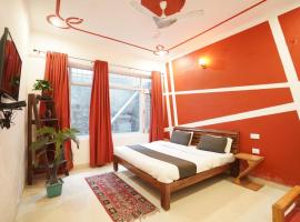 M20 Furbish Waterfall Resort, hotel em Bhowāli