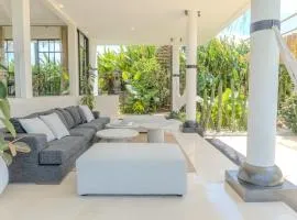 Sehmagi Villa Butler Service & Scenic Rice Views