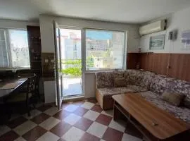 Family 2BDR Apartment Complex Informat