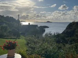 Buveien 158, Leilighet på bakkeplan med utsikt utover havet