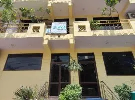 Joey's Hostel