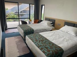 Vienna Motel، فندق مع موقف سيارات في بيهْيا