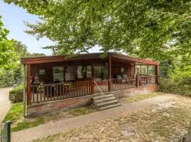 Amazing Home In Erm With Wifi