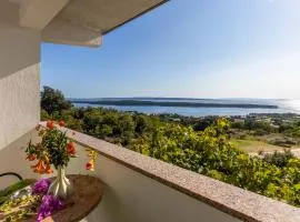Nice Apartment In Rab With House Sea View