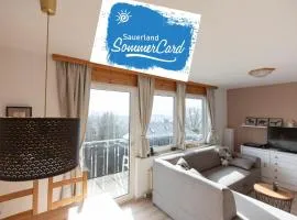 Winterberg View - Balkon mit Südblick - zentrale Lage mit Sommer Card
