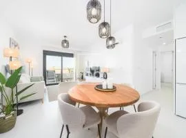 Solana Boutique Apartment, pool, serenity and views, by OYOOSTAYS
