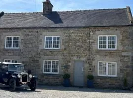 Farmhouse - Sleeps 6 - Pet friendly - Garden