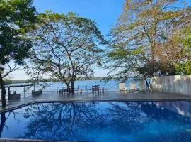 Sandalu Bungalows unit1