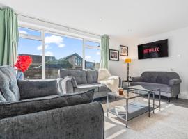 Ideal for Groups Nottingham Bungalow, sleeps 6, bungalow i Bingham