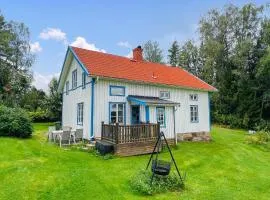 Beautiful Home In Gunnarsbytorp With Sauna