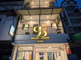 SJ Beach House Patong, hotel barat a Patong Beach