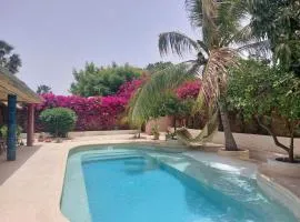 Soleil & Saloum - Chambre d'hôtes climatisée avec piscine
