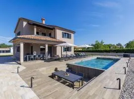 Holiday Home Villa Shea by Interhome