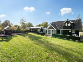 Holiday Home Soeren - 300m from the sea by Interhome, hotel en Ebeltoft