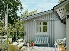Konstnärshem Med Havsutsikt På Tjörn