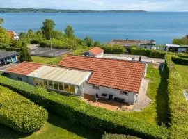 Holiday Home Tobias - 45m to the inlet by Interhome